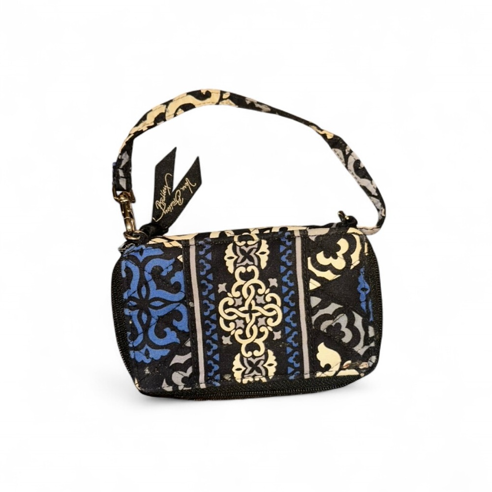Vera Bradley Quilted Zip‎ Wallet Wristlet Blue Black White Paisley Geometric